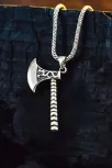 Erkek Gümüş Kolye - Viking Savaş Baltası Sivri Kenar Detaylı Erkek Kolye