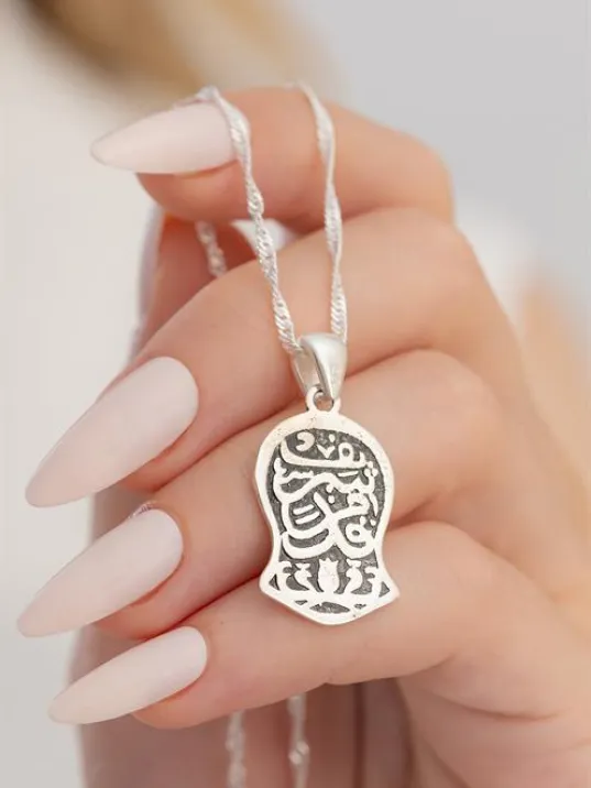Kadın Gümüş Kolye - Nalı Şerif Kadın Gümüş Kolye Kadın Gümüş Kolye - Nalı Şerif Kadın Gümüş Kolye