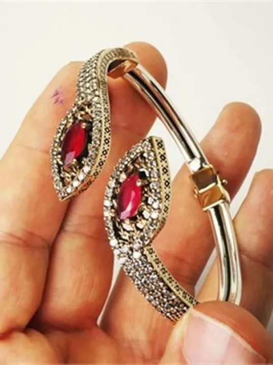 Yakut Taşlı Bayan Gümüş Bilezik Bileklik Yakut Taşlı Bayan Gümüş Bilezik Bileklik