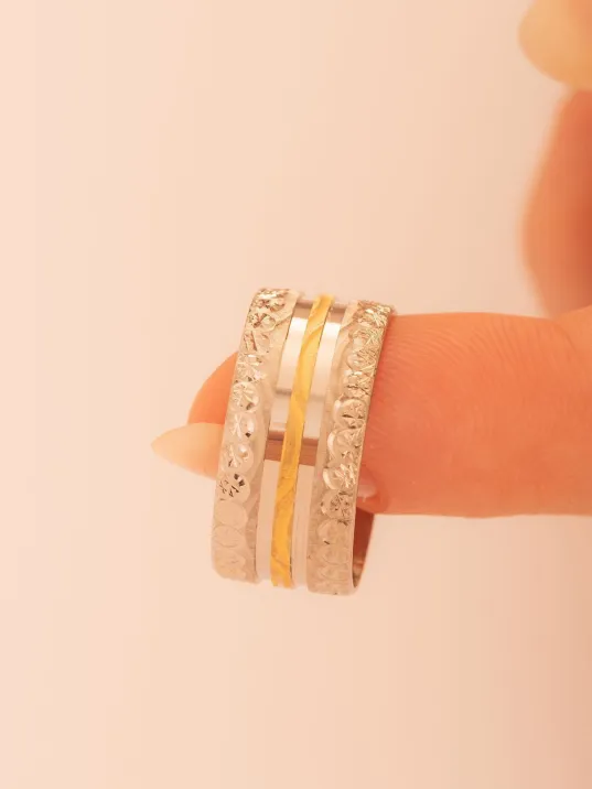 Kadın Gümüş Yüzük - 925 Ayar Dalgalı Şerit Model Gümüş Alyans Yüzük