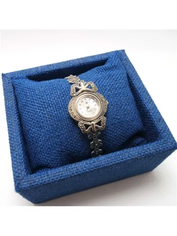 Helen Markazit Taş Detaylı Bayan Gümüş Saat