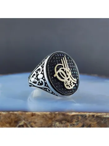 Mikro Taşlı Tuğralı Erkek Gümüş Yüzük  GYZGMSRGUMU
