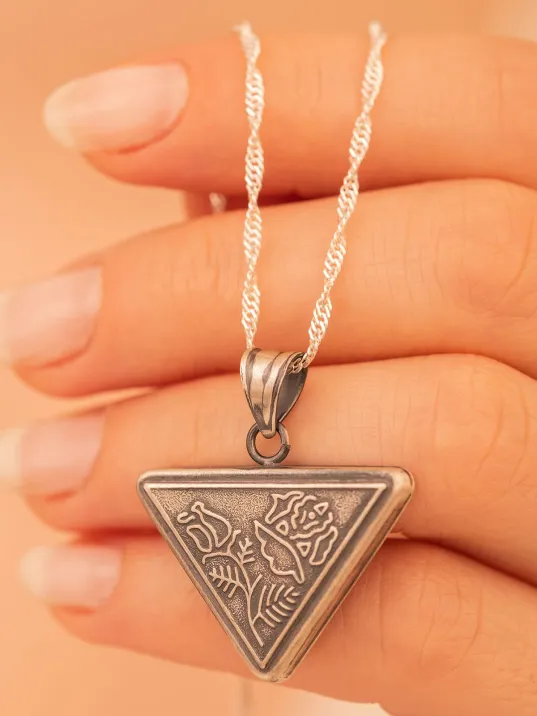 Gümüş Cevşen Muska Kadın Kolye Zincir Çiçek Motifli