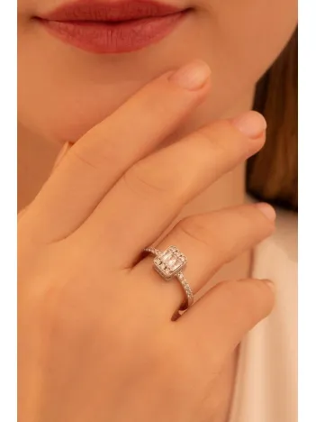 Kadın Gümüş Yüzük - Sultan Baget Taşlı Zirkon Süslemeli Kadın Yüzük