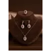 Kadın Gümüş Set - Mekik Model Yakut Taşlı Baget Süslemeli Rodyumlu Kadın Set Kadın Gümüş Set - Mekik Model Yakut Taşlı Baget Süslemeli Rodyumlu Kadın Set