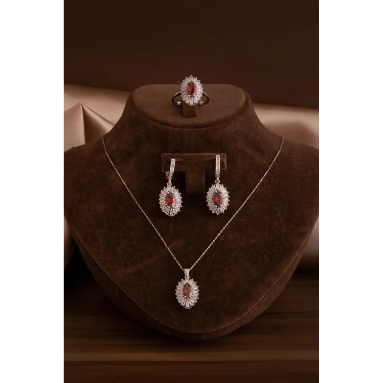 Kadın Gümüş Set - Mekik Model Yakut Taşlı Baget Süslemeli Rodyumlu Kadın Set Kadın Gümüş Set - Mekik Model Yakut Taşlı Baget Süslemeli Rodyumlu Kadın Set