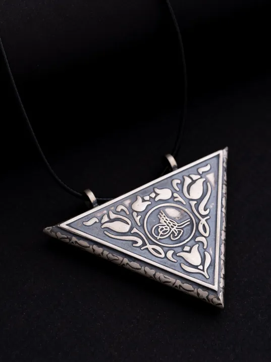 Tuğralı Lale Motifli Erkek Gümüş Cevşen Muska Kolye Haznesi Büyük Boy