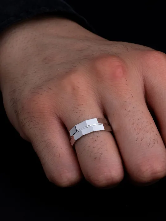 Erkek Gümüş Yüzük - 925 Ayar Yakamoz Model Gümüş Alyans Yüzük