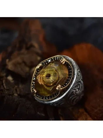 Kubbe Figürlü İçi Oyma Model Zultanit Taşlı Erzurum Kalem İşlemeli Gümüş Erkek Yüzük GYZCAMIIFGR-GMS