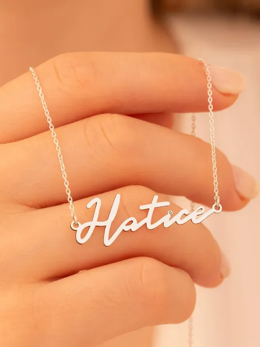 Kadın Gümüş Kolye - Hatice Yazılı 925 Ayar Gümüş Kadın Kolye Kadın Gümüş Kolye - Hatice Yazılı 925 Ayar Gümüş Kadın Kolye