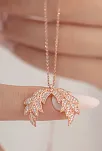 Zirkon Taşlı Rose Kanat Model Kadın Gümüş Kolye GKLKNTM1DEL-ROS