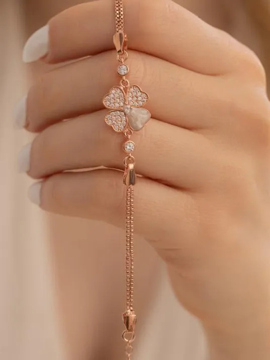 Kadın Bileklik-Gümüş Rose Çiçek Motifli Kadın Bileklik Kadın Bileklik-Gümüş Rose Çiçek Motifli Kadın Bileklik
