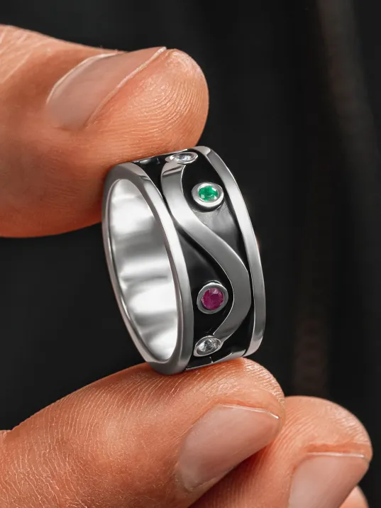 Kişiye Özel Orjinal Yakut Zümrüt Ve Zirkon Taşı İsim Yazılabilir 925 Ayar Gümüş Erkek Alyans Yüzük Kişiye Özel Orjinal Yakut Zümrüt Ve Zirkon Taşı İsim Yazılabilir 925 Ayar Gümüş Erkek Alyans Yüzük