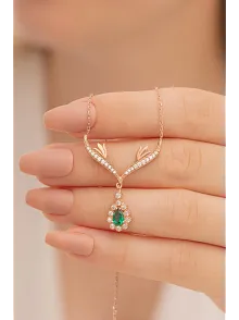 Kadın Gümüş Kolye - 925 Ayar Rose Kaplama Kanatlı Zümrüt Taşlı Damla Model Kadın Kolye