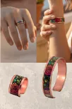 Kadın Bakır Bileklik Yüzük Set - Roselaw Model Özel Baskı Metal Kutu Ve Kuvars Taşı Kadın Bakır Bileklik Yüzük Set - Roselaw Model Özel Baskı Metal Kutu Ve Kuvars Taşı