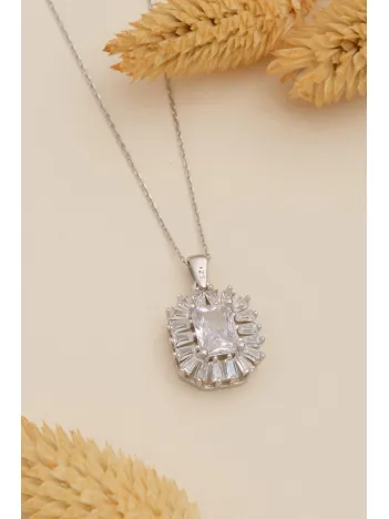 Kadın Gümüş Kolye - Kare Baget Taşlı Baget Süslemeli Rodyumlu Kadın Kolye