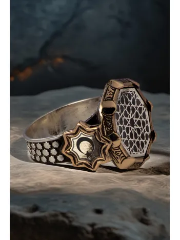 Erkek Siyah Mineli Kalkan Motifli Yanı Ay Yıldız Türk Bayrağı İşlemeli 925 Ayar Gümüş Yüzük