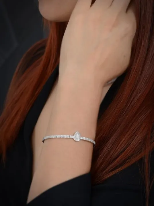 İlyada Bayan Zirkon Taşlı Gümüş Su Yolu Set - Kolye, Bileklik, Küpe, Yüzük İlyada Bayan Zirkon Taşlı Gümüş Su Yolu Set - Kolye, Bileklik, Küpe, Yüzük