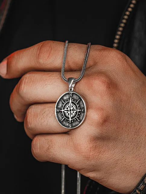 Erkek Gümüş Kolye - 925 Ayar Gümüş Tilki Kuyruğu Zincirli Yuvarlak Pusula Model Erkek Kolye