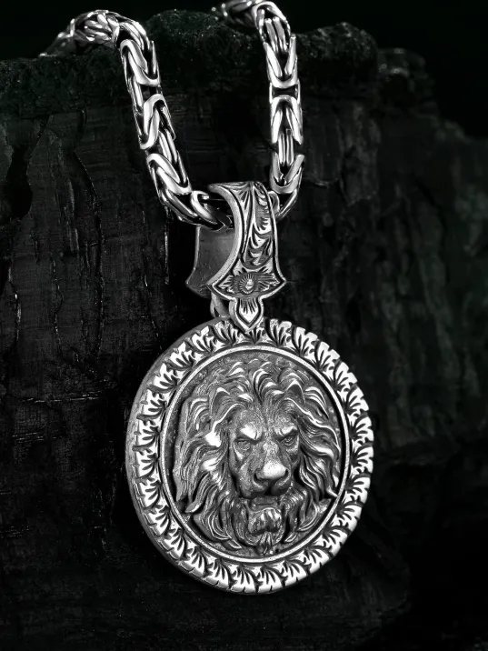 Erkek Gümüş Kolye - Kabartma Aslan Motifli Kalem İşlemeli Kral Zincirli Erkek Kolye