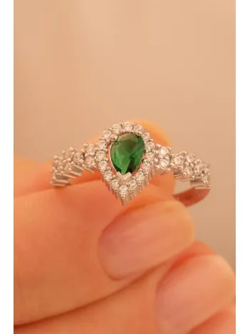 Kadın Gümüş Yüzük - Sera Zümrüt Damla Taşlı 925 Ayar Kadın Yüzük