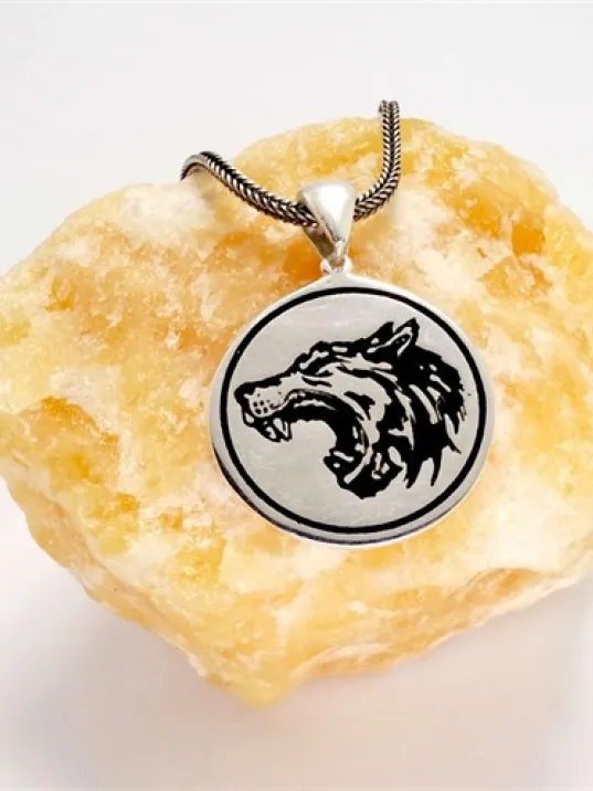 Bozkurt Figürlü Erkek Gümüş Kolye Zincir Bozkurt Figürlü Erkek Gümüş Kolye Zincir