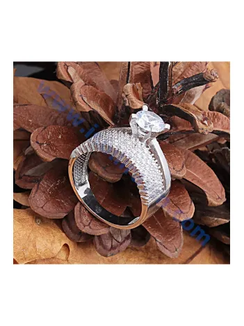 Tektaş Kadın Yüzük - Zirkon Pırlanta 925 Ayar Gümüş Kadın Yüzük