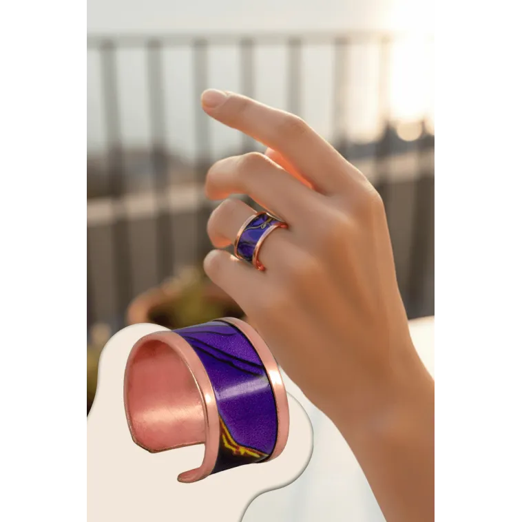 Kadın Bakır Yüzük - Laura Model Özel Baskı Metal Kutu Ve Kuvars Taşı Kadın Bakır Yüzük - Laura Model Özel Baskı Metal Kutu Ve Kuvars Taşı