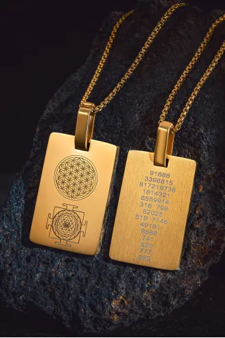 YantraX Altın Kaplama Çelik Erkek Kolye Sri Yantra ve Kubera Yantra Sembolü Kararmaz Paslanmaz