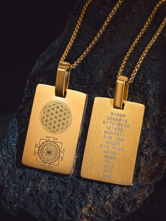 YantraX Altın Kaplama Çelik Erkek Kolye Sri Yantra ve Kubera Yantra Sembolü Kararmaz Paslanmaz
