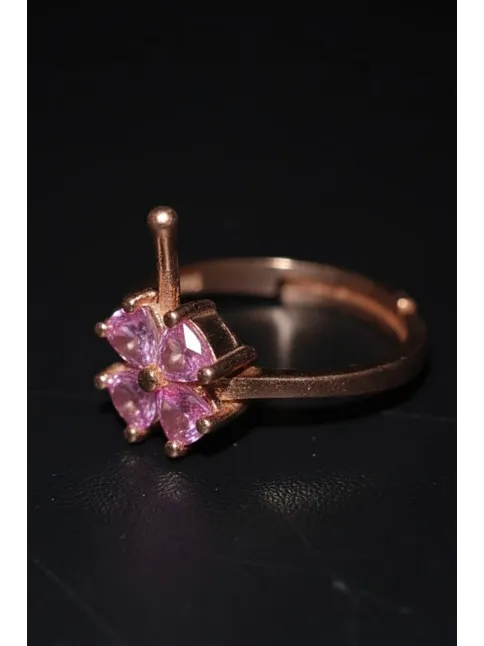 Kadın Gümüş Yüzük - Rose Kaplama Pembe Yonca Model Gümüş Yüzük Kadın Gümüş Yüzük - Rose Kaplama Pembe Yonca Model Gümüş Yüzük
