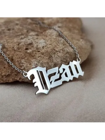 Kişiye Özel Gotik İsim Yazılan Gümüş Renk Erkek Gümüş Kolye Zincir GKLGMSKISIM Kişiye Özel Gotik İsim Yazılan Gümüş Renk Erkek Gümüş Kolye Zincir GKLGMSKISIM