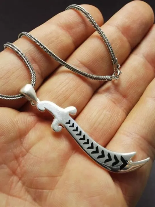 Hz.Ali Kılıcı Zülfikar Gümüş Erkek Kolye Zincir Orta Boy