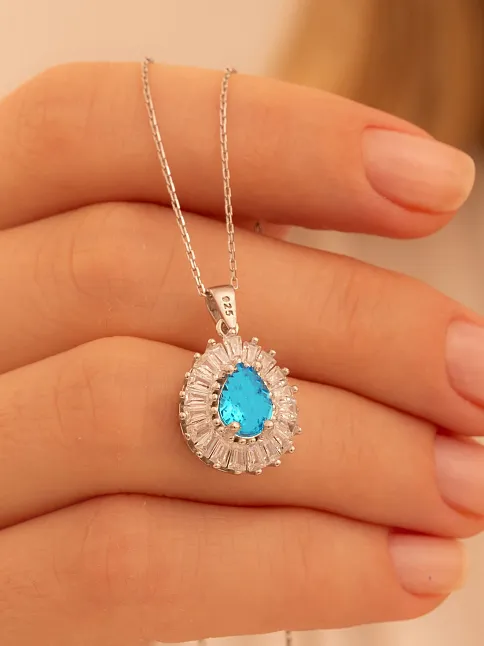 Kadın Gümüş Kolye - Damla Model Mavi Topaz Taşlı Baget Süslemeli Rodyumlu Kadın Kolye