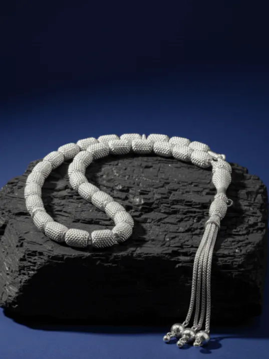 Erkek Gümüş Tespih - 925 Ayar Oksitli Model Delikli Kapsül Kesim Tesbih