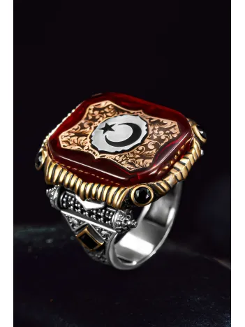 Erkek Gümüş Yüzük - Ay Yıldız İşlemeli Kırmızı Kehribar Taşlı Kare Model Erkek Yüzük