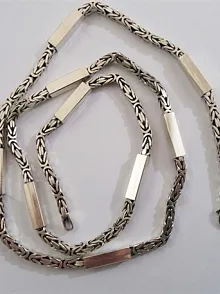 3,5mm Kral Gümüş Erkek Kolye Zincir Kare Parçalı Şarnelli Model