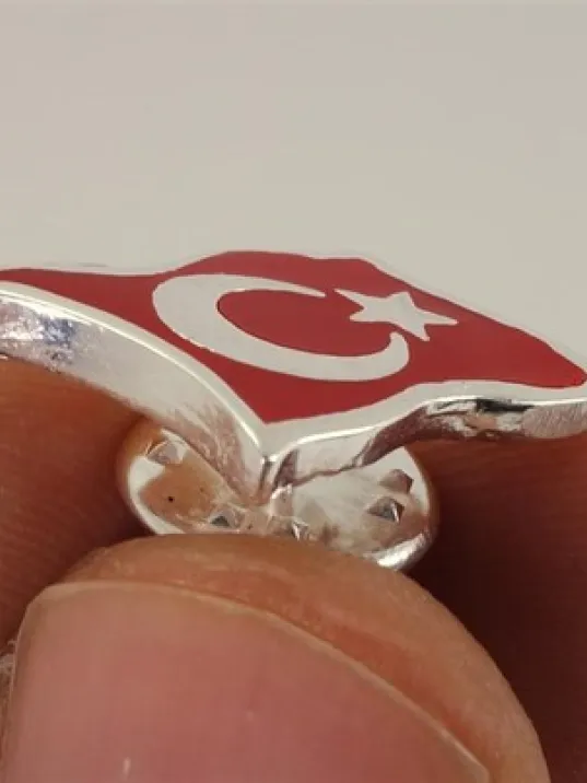 Ay Yıldız Türk Bayrağı Gümüş Rozet Ay Yıldız Türk Bayrağı Gümüş Rozet