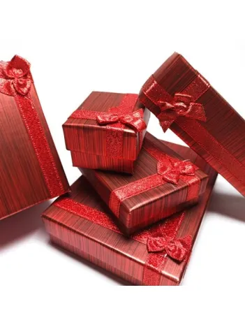 Kişiye Özel İsim Yazılan Kırmızı Hediye Kutusu Paketi DKOHEDIYE01-KRM