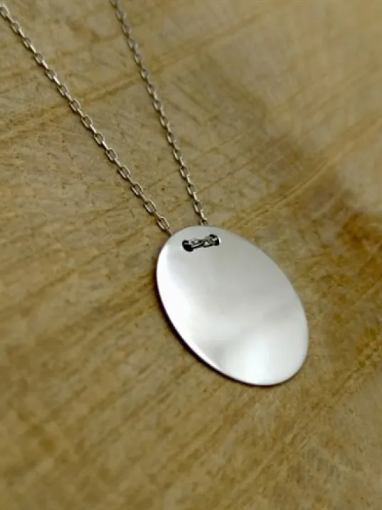 İsim Yazılabilen Sade Yuvarlak Plaka 925 Ayar Gümüş Kolye GKLGMSPLAKA