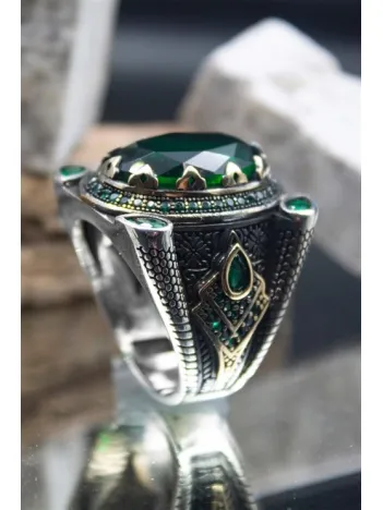 Yeşil Zirkon Taşlı Yanı Zirkon Taşlı İşlemeli Erkek Gümüş Yüzük GYZYZKEND01-YSL