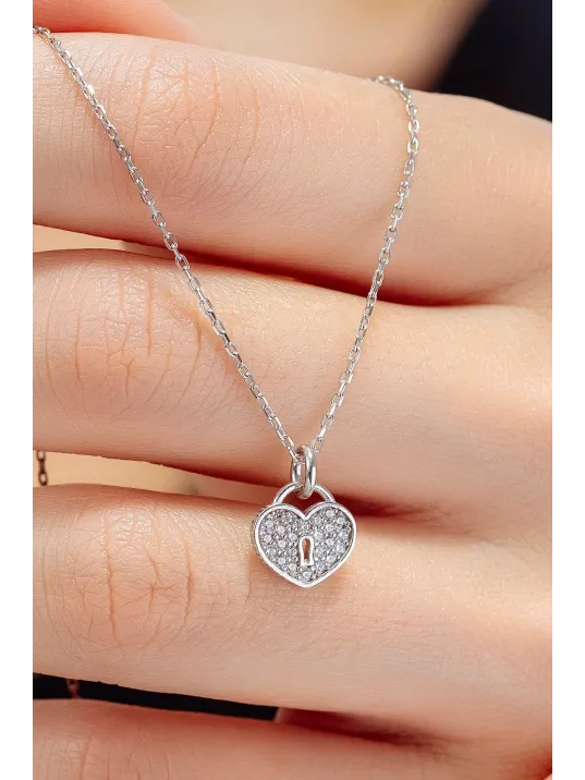Kadın Gümüş Kolye - Swarovski Taşlı Zirconia Kilit ve Kalp Motifli Kadın Kolye