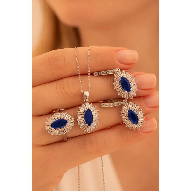 Kadın Gümüş Set - Mekik Model Safir Taşlı Baget Süslemeli Rodyumlu Kadın Set Kadın Gümüş Set - Mekik Model Safir Taşlı Baget Süslemeli Rodyumlu Kadın Set