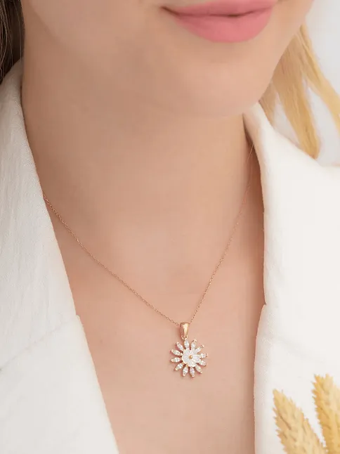 Zirkon Taşlı Rose Manolya Çiçeği Model 2 Kadın Gümüş Kolye GKLMNLYCCK2-ROS
