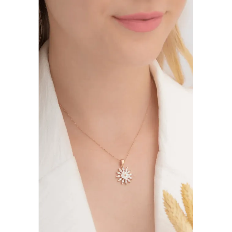 Zirkon Taşlı Rose Manolya Çiçeği Model 2 Kadın Gümüş Kolye GKLMNLYCCK2-ROS Zirkon Taşlı Rose Manolya Çiçeği Model 2 Kadın Gümüş Kolye GKLMNLYCCK2-ROS