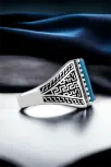 Erkek Gümüş Yüzük - 925 Ayar Grek Desenli Firuze Mavi Taşlı Gümüş Yüzük