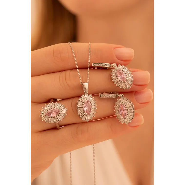 Kadın Gümüş Set - Mekik Model Pembe Zirkon Taşlı Baget Süslemeli Rodyumlu Kadın Set Kadın Gümüş Set - Mekik Model Pembe Zirkon Taşlı Baget Süslemeli Rodyumlu Kadın Set