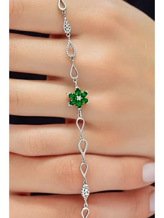 Kadın Gümüş Bileklik - Yeşil Doğal Safir Taşlı Nergis Model Damla Motifli Gümüş Bileklik Kadın Gümüş Bileklik - Yeşil Doğal Safir Taşlı Nergis Model Damla Motifli Gümüş Bileklik