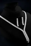 Kadın Bijuteri Kolye Küpe Set - Elora Model Baget Taşlı Zarif Su Yolu Set Kadın Bijuteri Kolye Küpe Set - Elora Model Baget Taşlı Zarif Su Yolu Set
