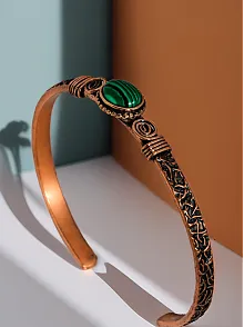 Kadın Bakır Bileklik - Yeşil Malakit Taşlı Otantik Model Yanı Desenli Bakır Bilezik